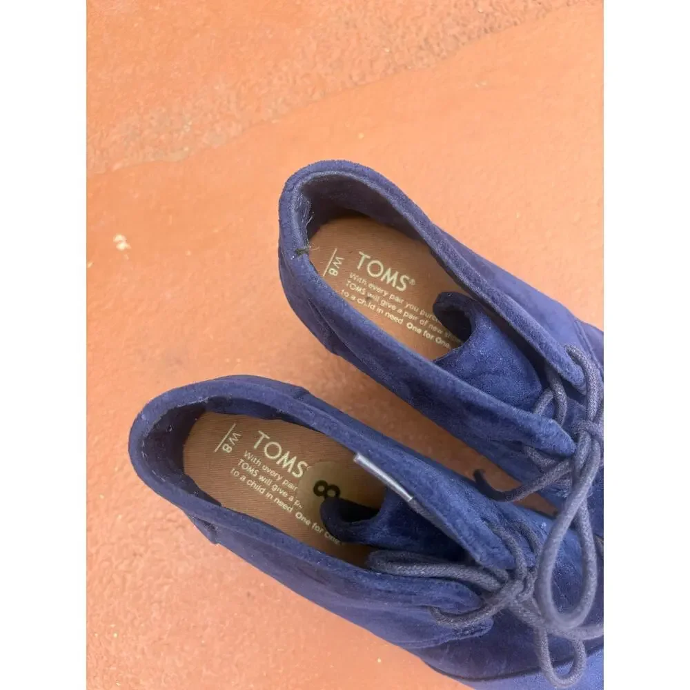 Toms Navy Blue Suede Wedge Ankle Boots Size 8 Lace Up Casual Velvet